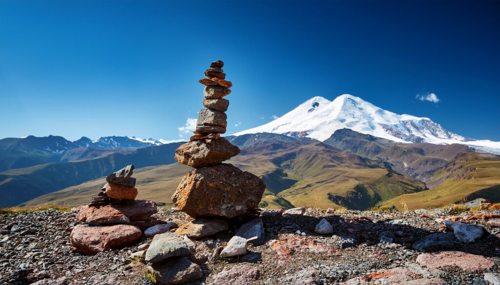 Mount Elbrus Routes: South Routes & North Routes