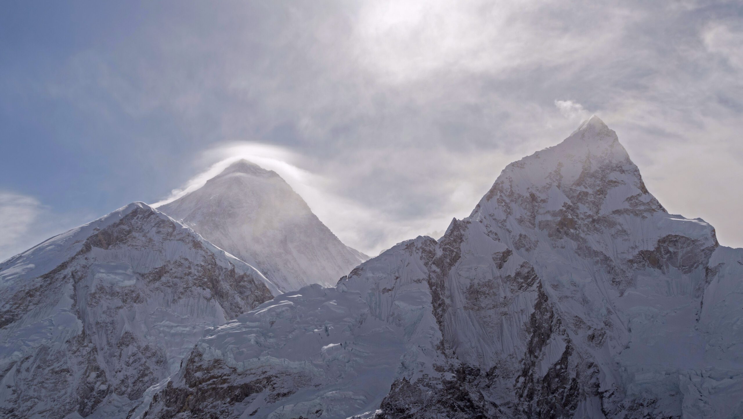 Inside the Everest climbing season:&nbsp;65 days on the South Col, day by day