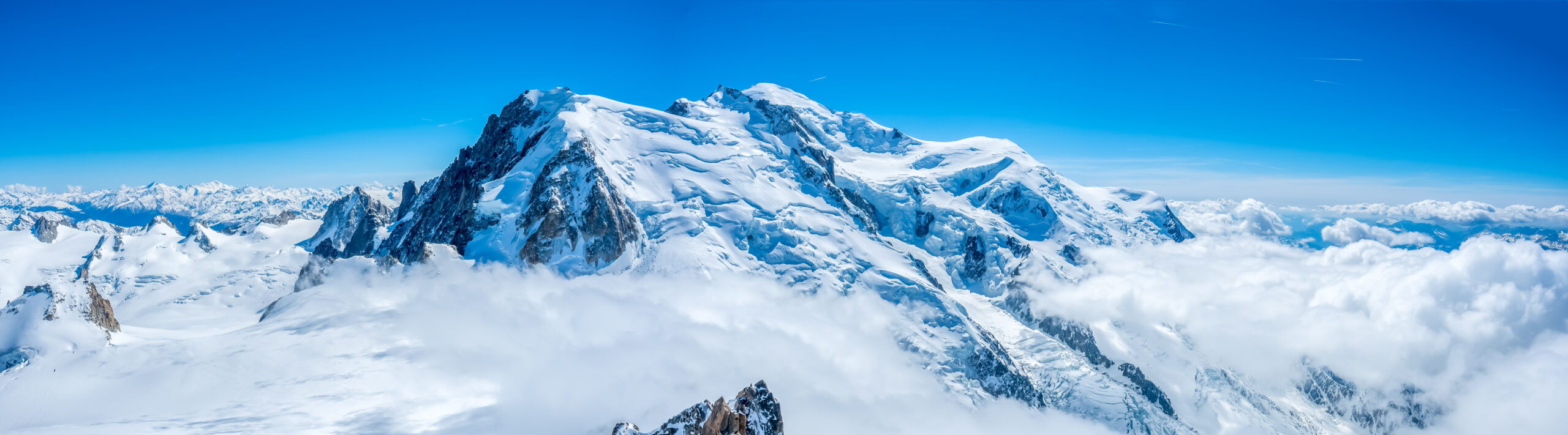 Alpine mountain setting illustrating technical guiding and mountain-specific editorial assessment