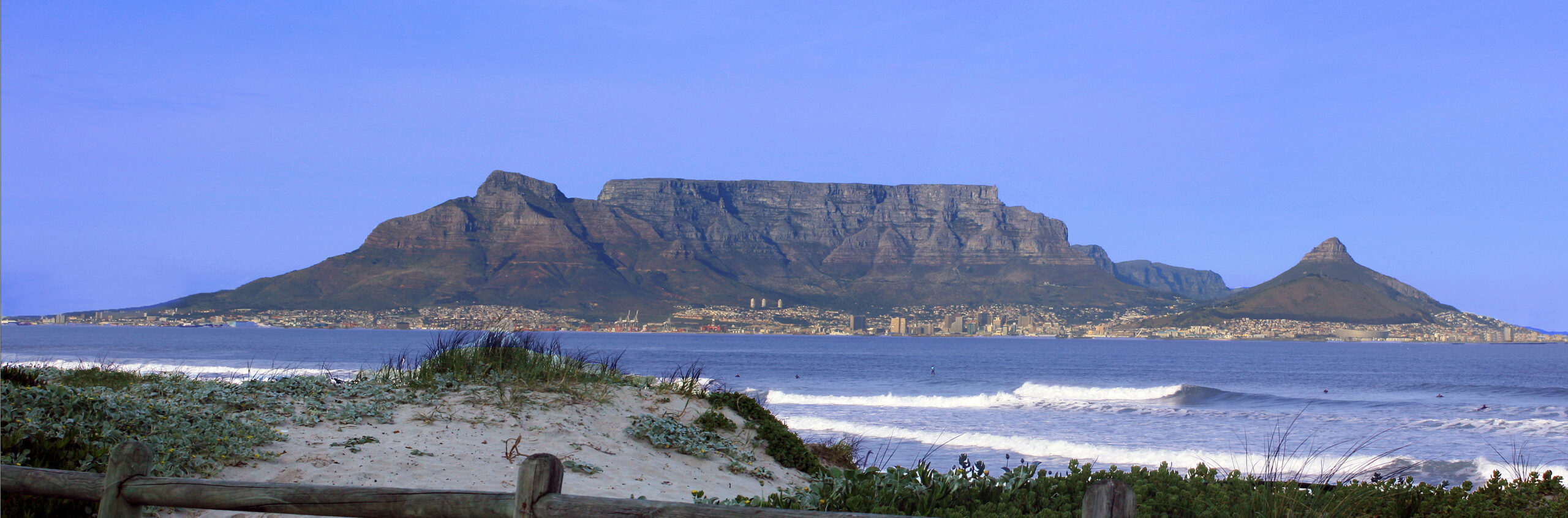 Table Mountain and Cape Town with the harbour and Table Bay below