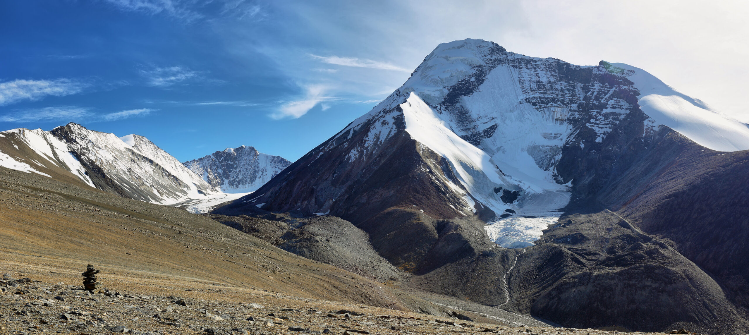 Granite and snow peaks of the Garhwal Himalaya in the Indian Himalaya