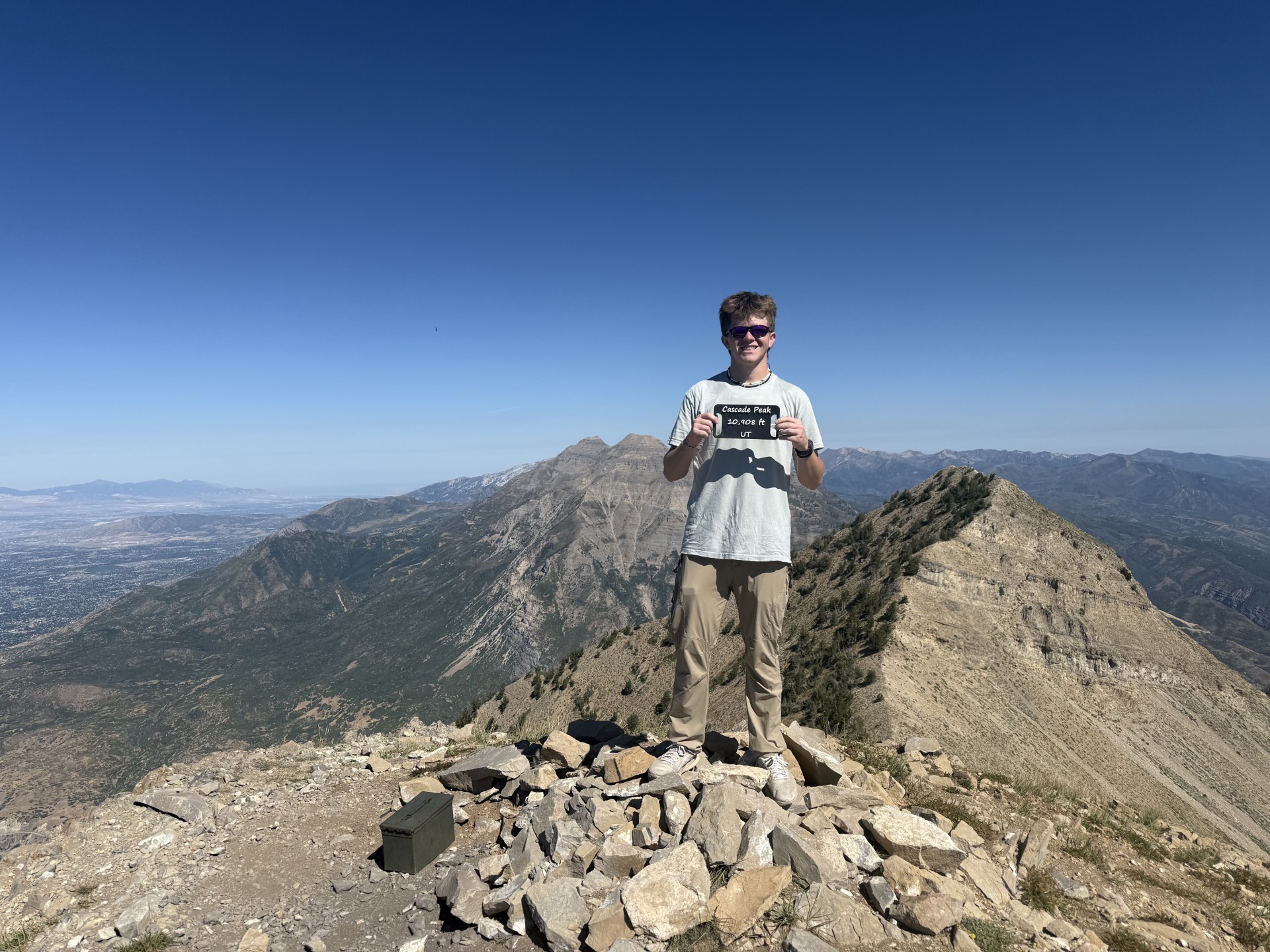 Cascade Mountain Utah summit at 10,908 feet with the rugged Wasatch ridge behind